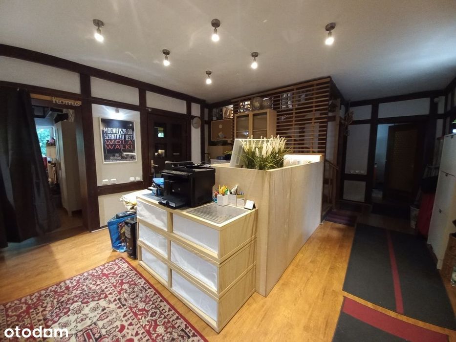 Willa na siedzibę firmy, magazyn, parking i garaż