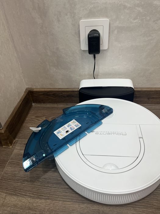 Робот пилосос Rowenta