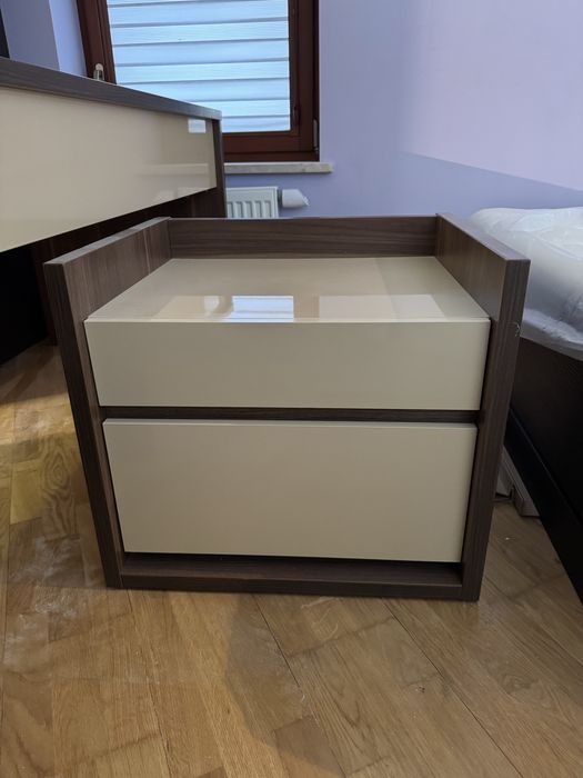 Mała szafka VOX ciemna bezowa