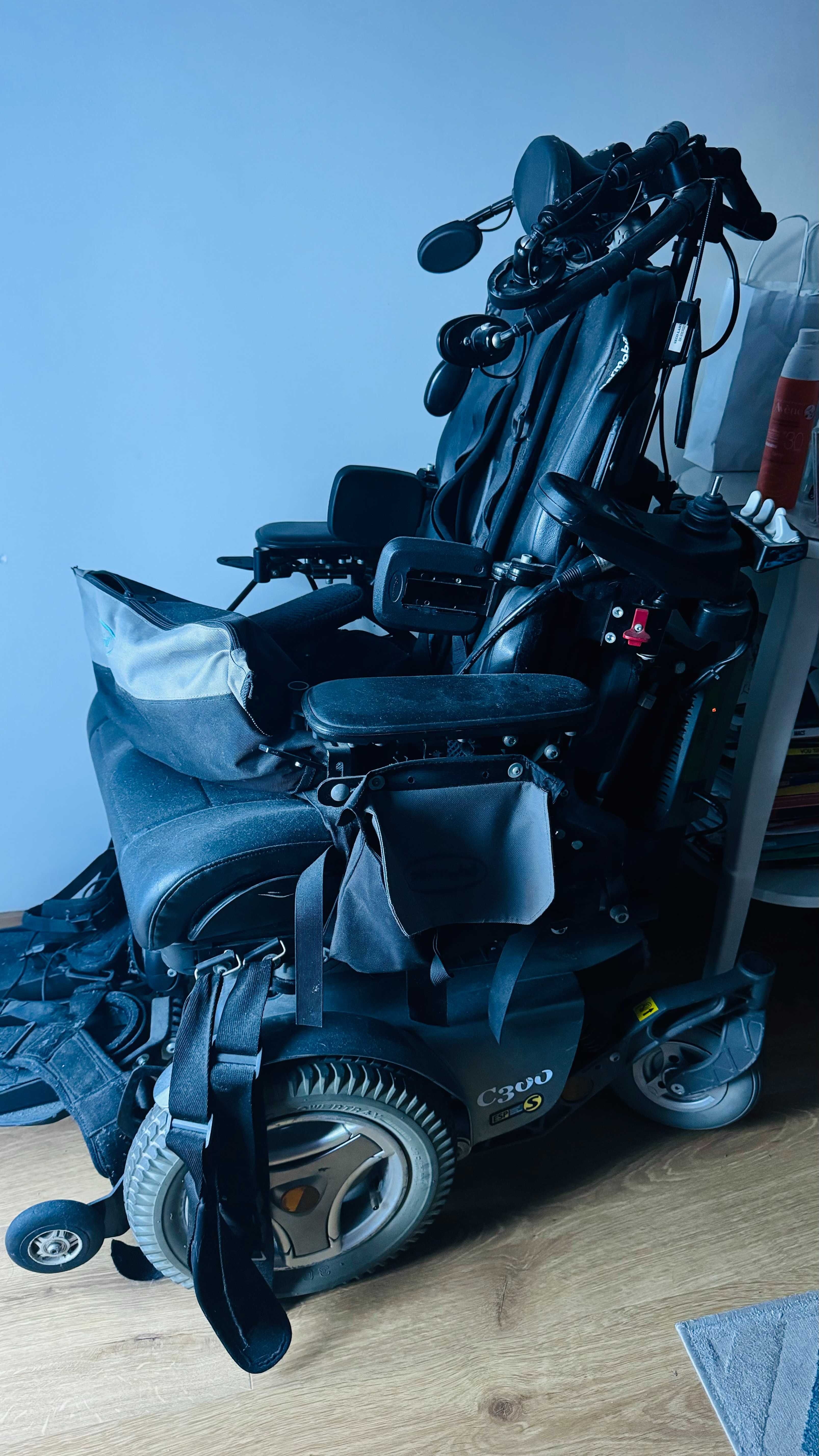 Cadeira de rodas eléctrica Permobil C300