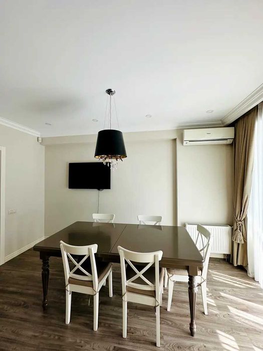 Продам квартиру Метрологічна вул., 109-А