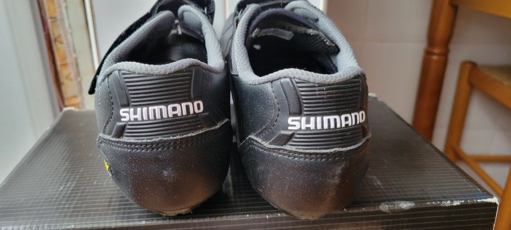 Sapatos ciclismo Shimano tam43, 

Entrega em Vila Franca de Xira ou Al