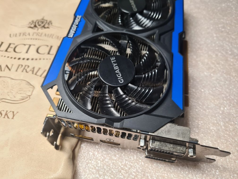 Видеокарта Gigabyte 4 Gb GTX 960 Windforce