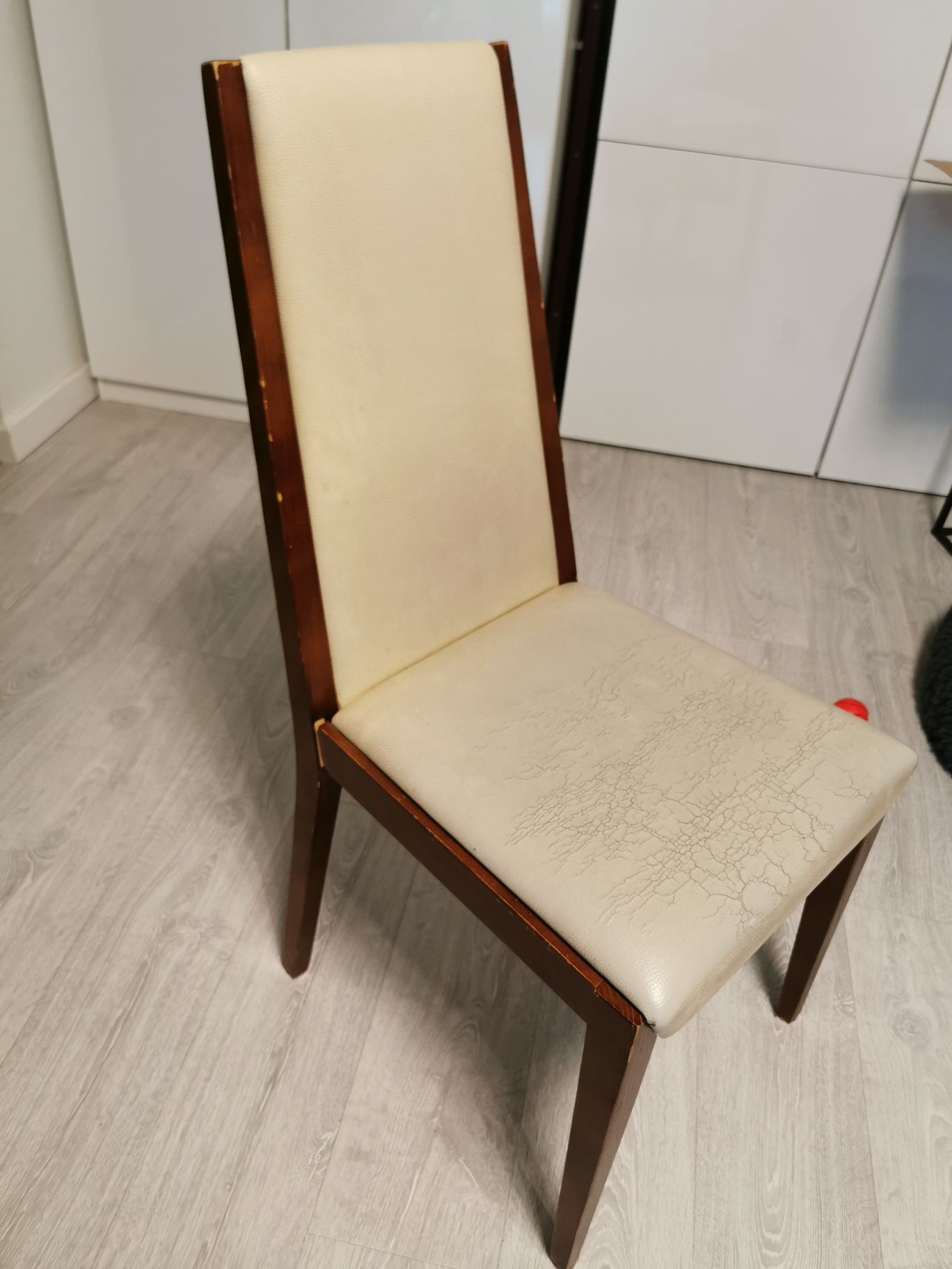 Sprzedam krzesła 4szt używane Meble Bydgoskie