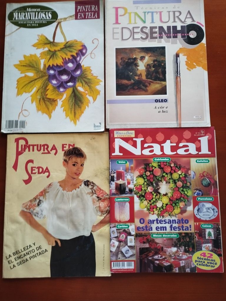 Várias revistas de crochê e pintura em tecido