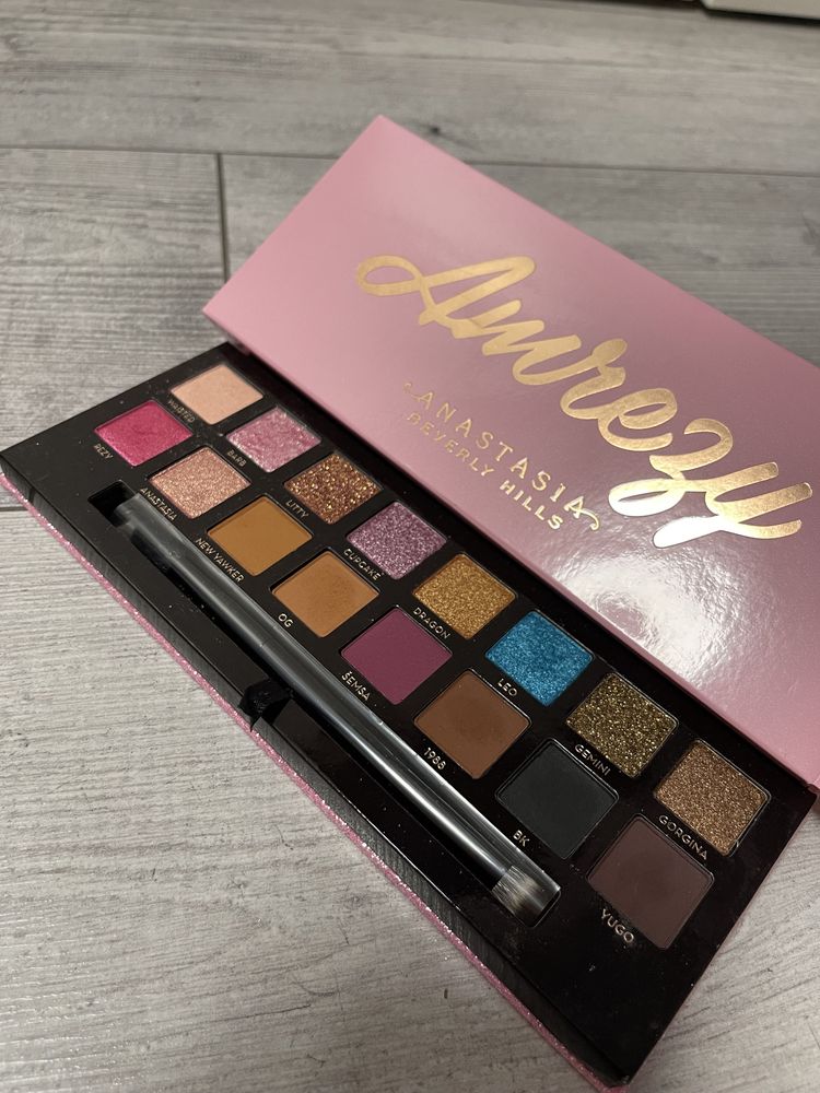 Anastasia Beverly Hills Amrezy