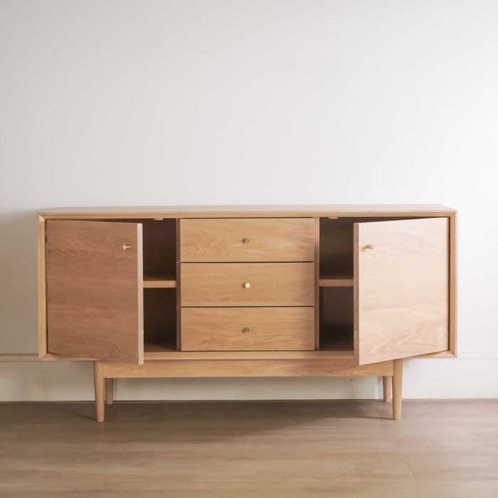 Комод з масиву дуба