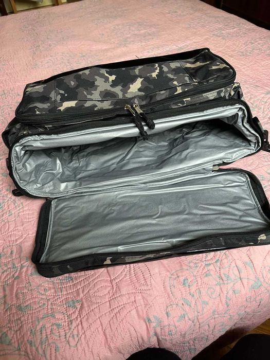 Сумка-холодильник з набором для пікніка "Скаут"