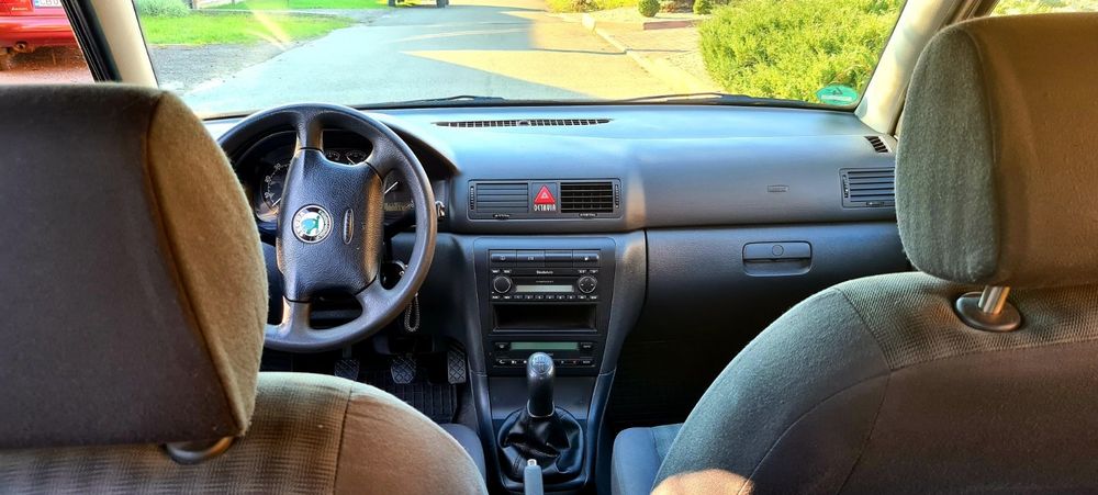 Skoda Octavia 1.6 MPI Ціла!