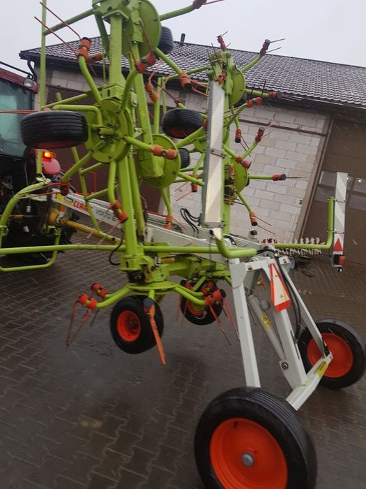 Przewracarka claas Volto 870 T sprowadzona igła