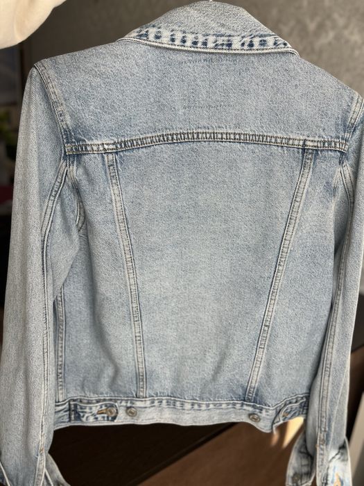 Джинсовий піджак levis розмір с