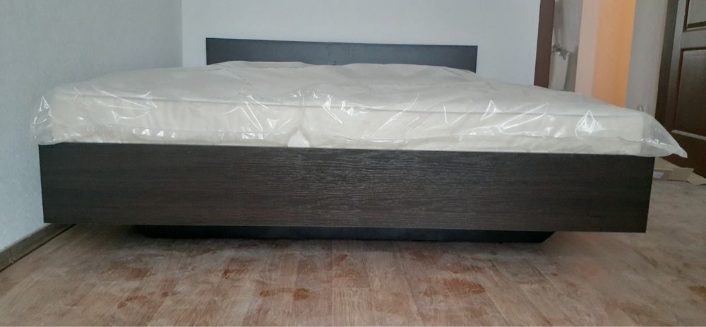 Нове Двоспальне Ліжко з ламелями та Матрацом венге   Кровать
