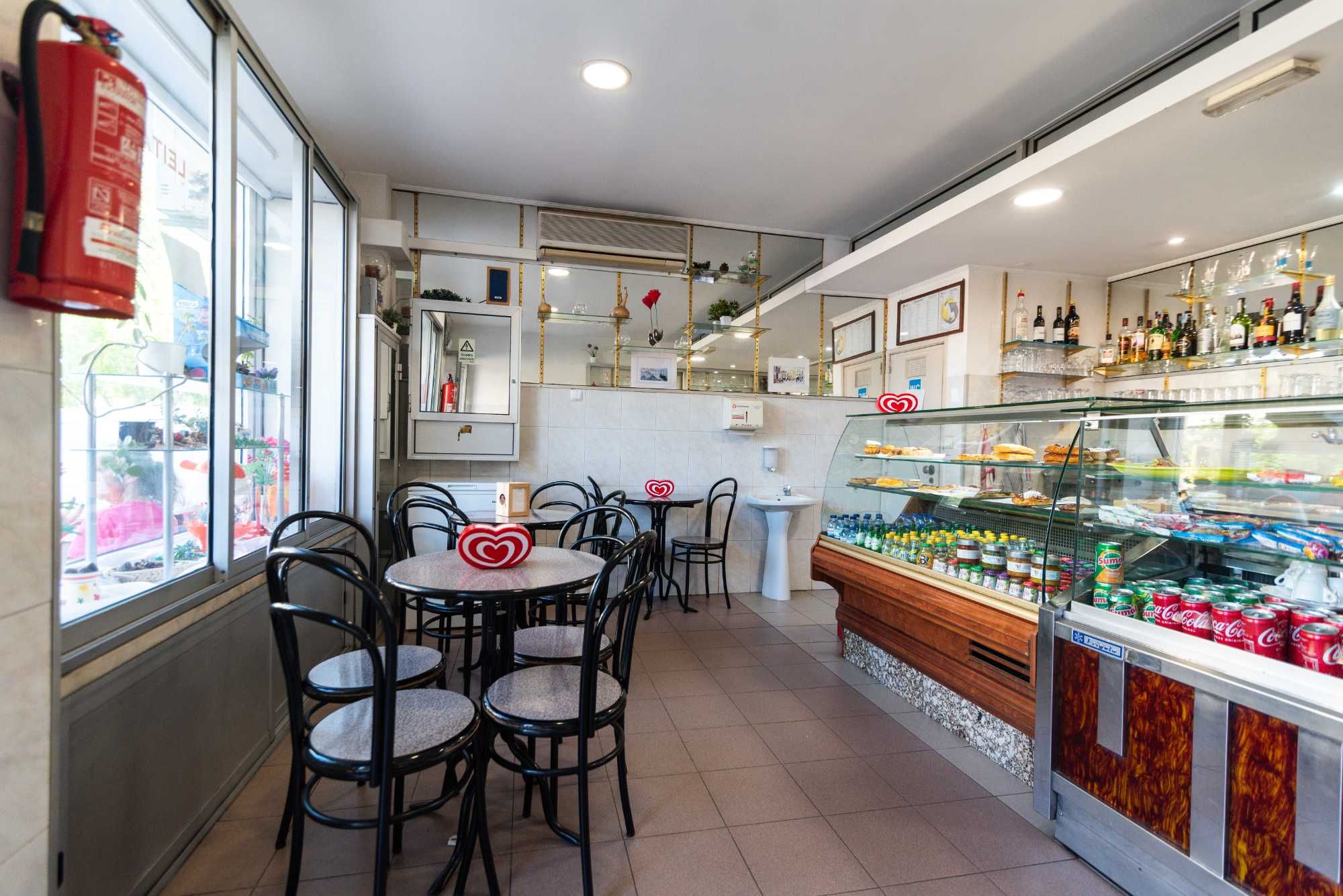Trespasse Café em Odivelas com renda antiga