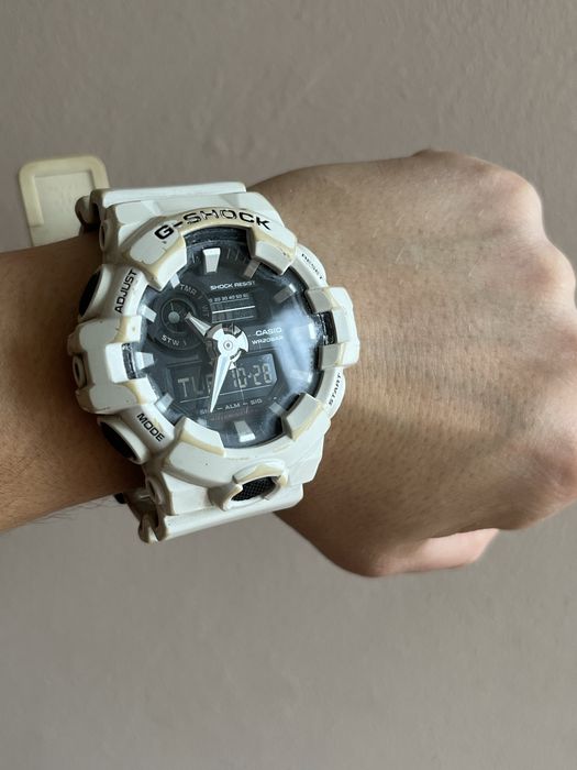 Sprzedam zegarek Casio G-Shock GA-700