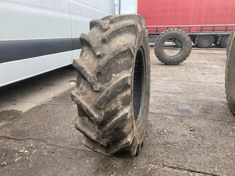 Opona używana 320/70r20 BKT RT765 Radial 85% Bieżnika WYSYŁKA