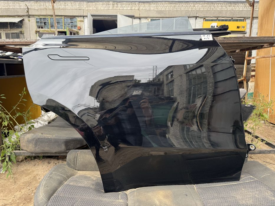 Tesla Model Y задняя правая дверь двери оригинал разборка