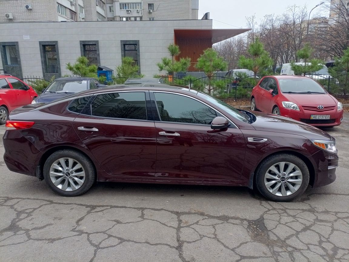 KIA optima EX 2017г
