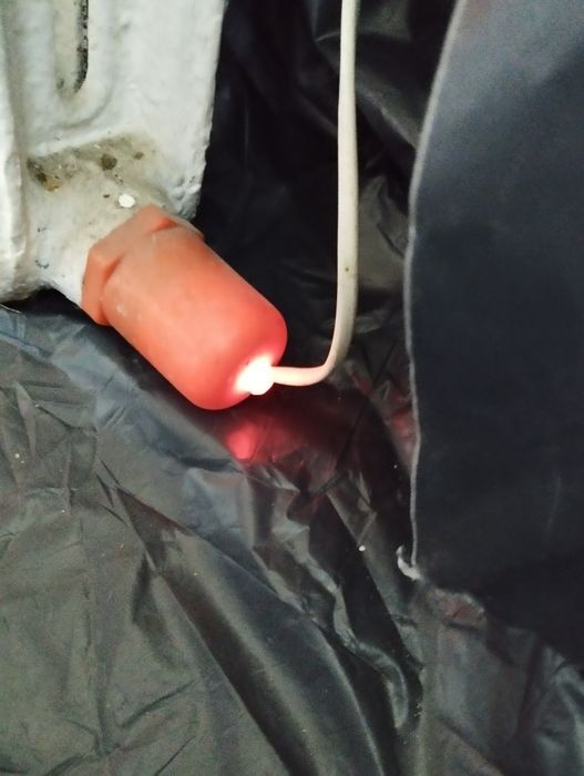 Продам чугунную электро батареию