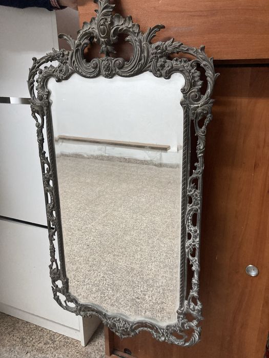 Credencia em ferro e marmore com espelho Movel entrada ferro e espelho