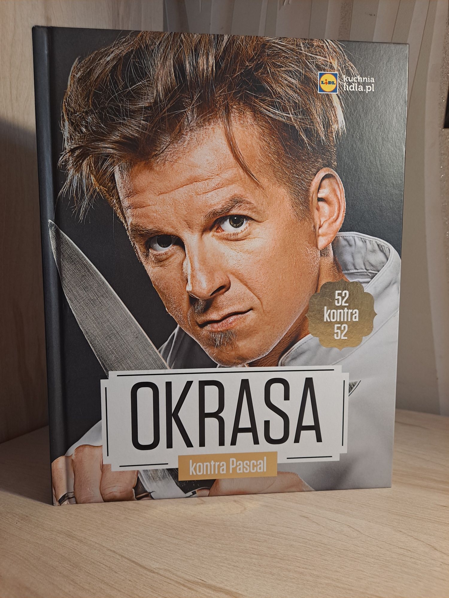 Książka LIDL "Okrasa kontra Pascal"