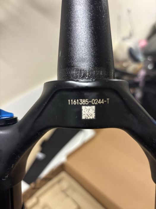 Suspensão Fox 38 Performance