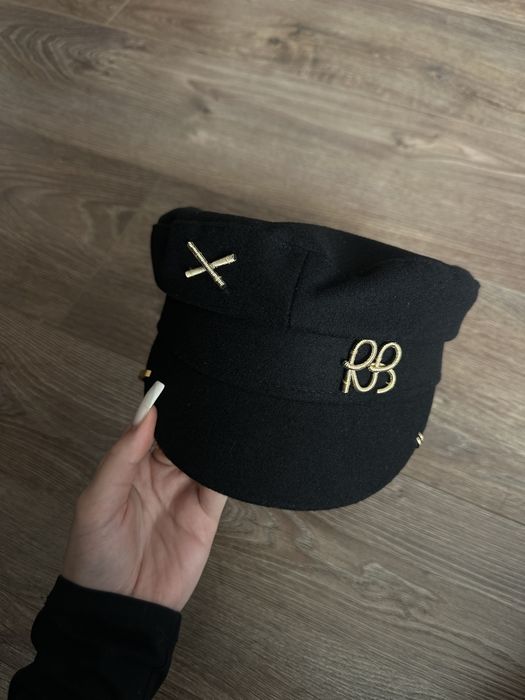 Жіноча кепка Руслан Багінський (Ruslan Baginskiy)