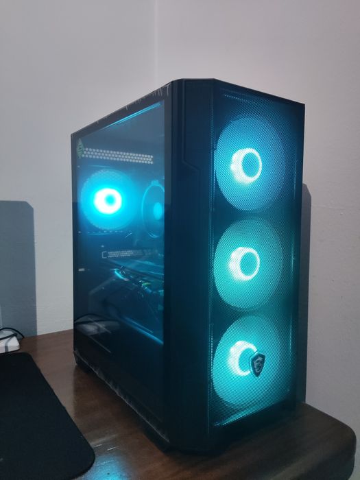 PC Gaming Ryzen 5 RX 5700 XT 16GB RAM Wifi