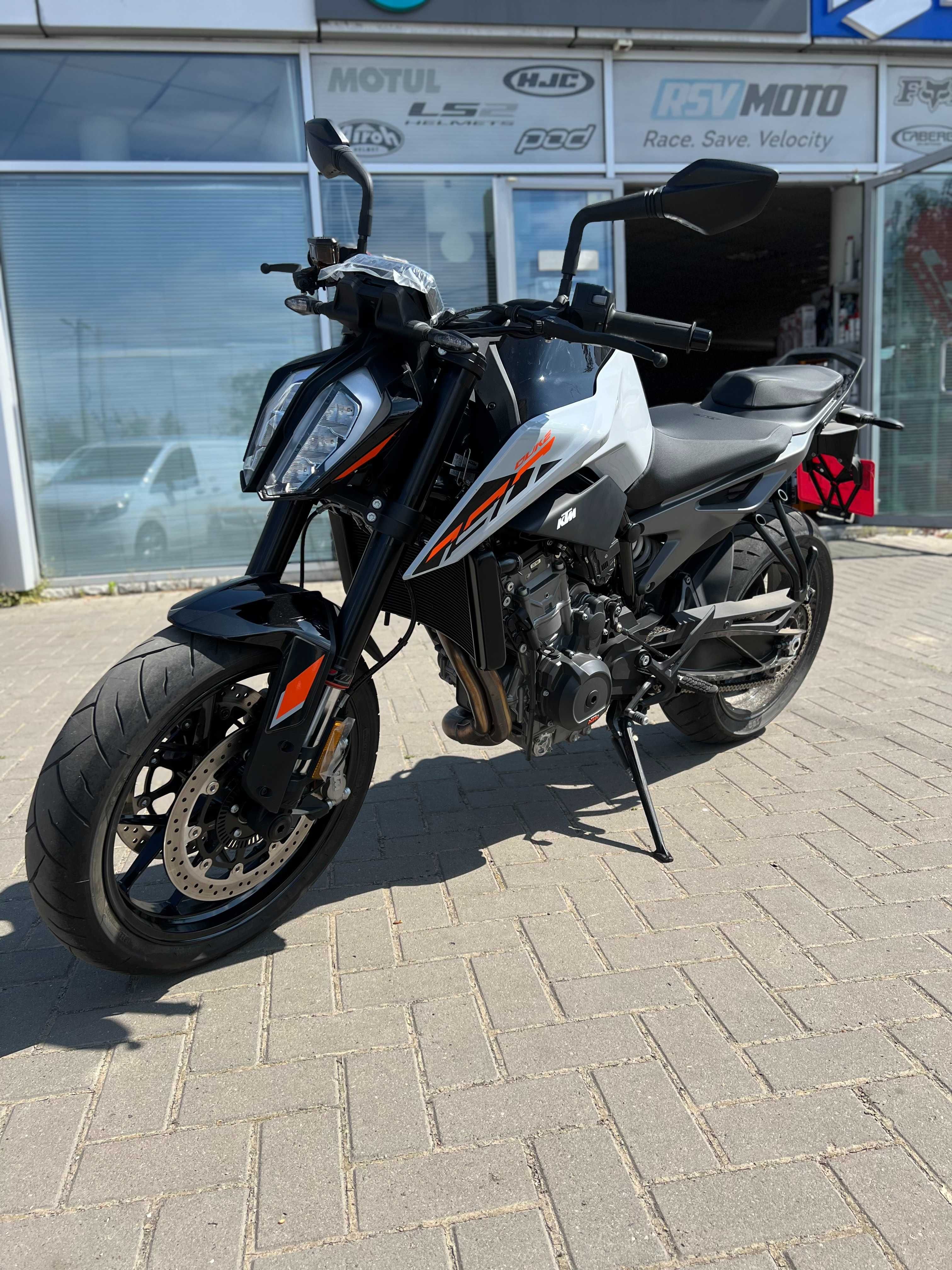 Мотоцикл KTM 790 Duke Silver