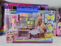 Ігровий набір з лялькою Rainbow High Littles Кондитерська Кенді 522058