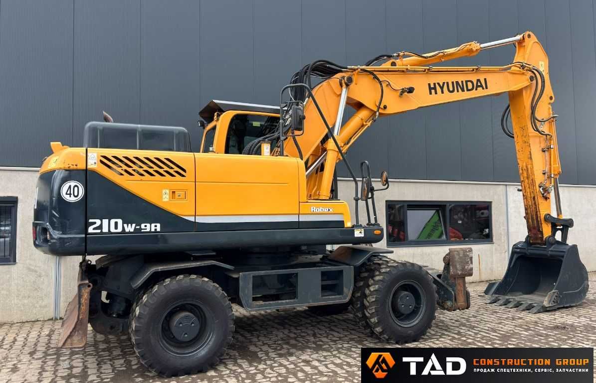 Колісний екскаватор Hyundai R210W-9A