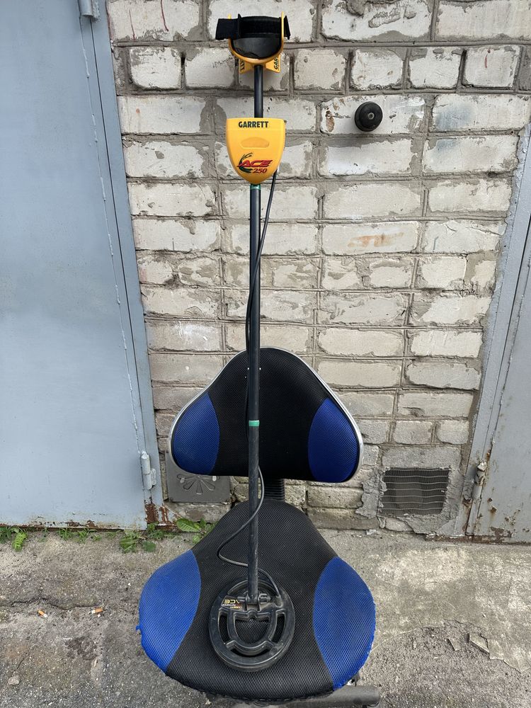 Металлоискатель Garrett ACE 250