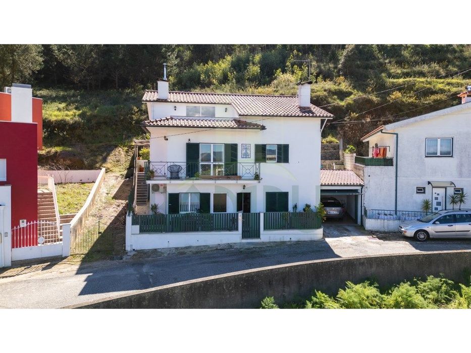 Moradia com Vistas Deslumbrantes para o Rio Minho e Espanha.