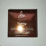 Danessa Myricks Yummy Skin Blurring Balm Powder - UNIVERSAL baza