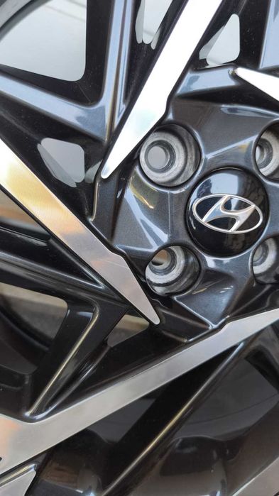 Felgi aluminiowe Hyundai i 20 Kia 17" 4x100 Et54 (OL682F)