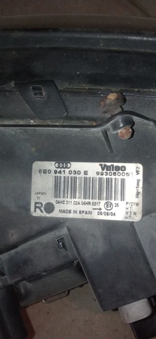 Refrektor lampa Audi A4