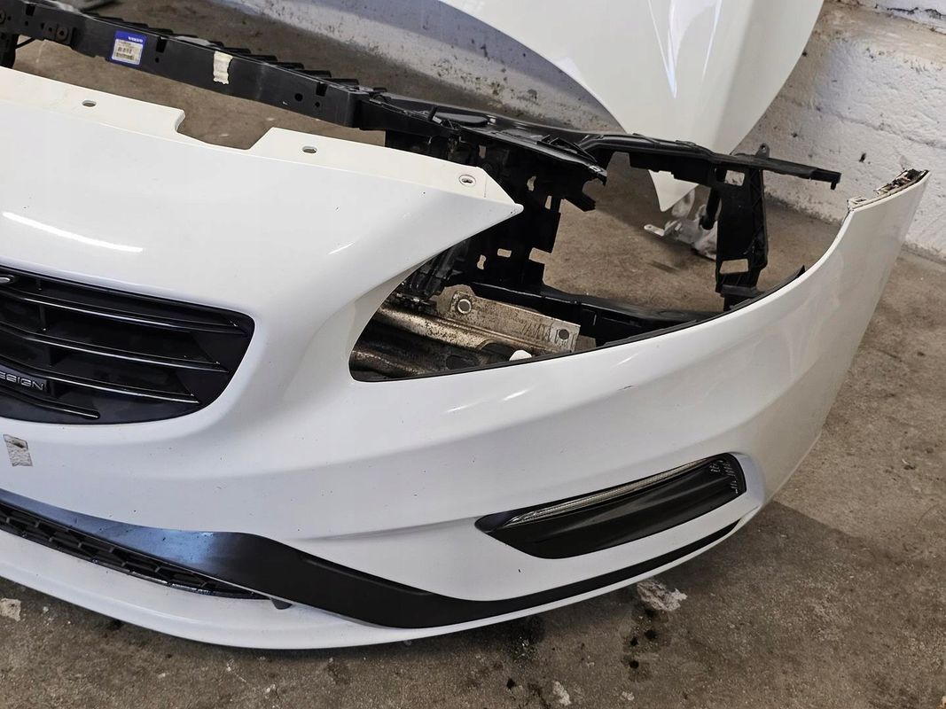 Maska Zderzak Wzmocnienie Przód Volvo V60 S60 Lift 2013, 2017 Rdesign