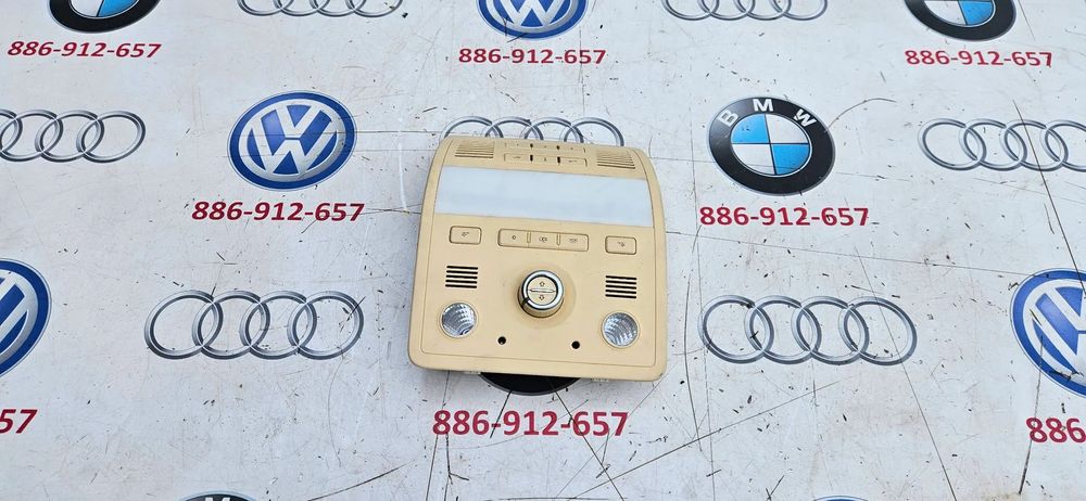 VW Touareg II 2 7P Lampka podsufitki Oświetlenie kabiny Panel sterowania 7P6951171  kolor beżowy  USA
