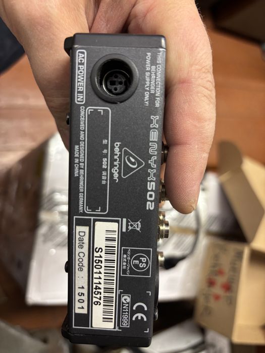 Микшер для блогеров Xenyx 502 Behringer