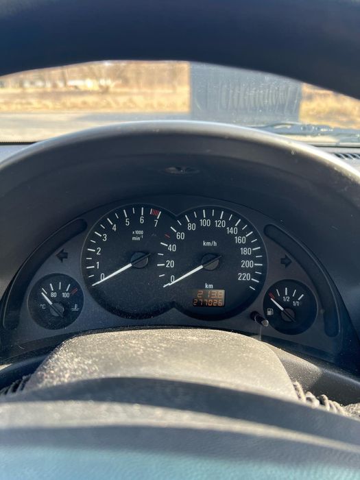 Opel Corsa C  z gazem .Auto używane przez kobietę