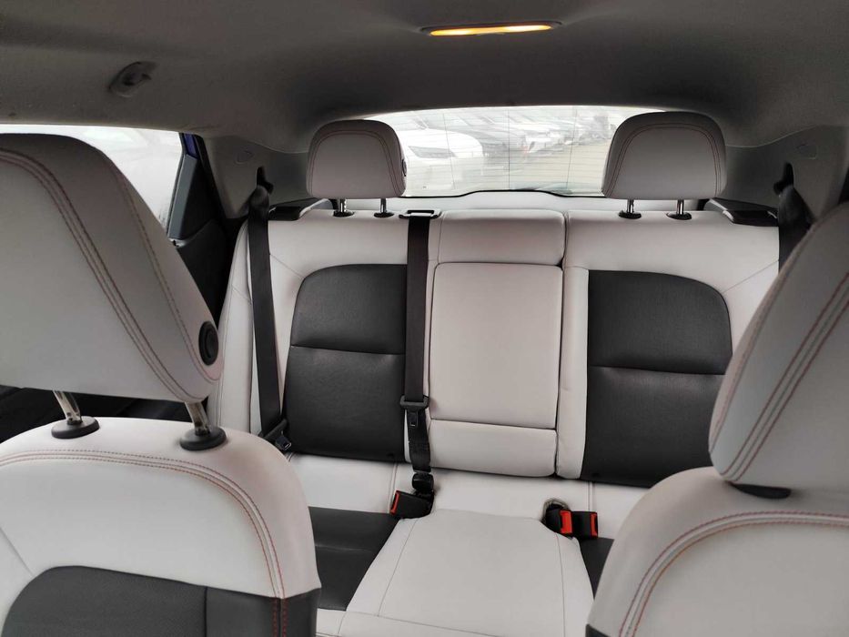 CHEVROLET BOLT EV TOP Primer BOSE  Європа 64 квт на 450 км