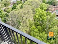 Новая квартира в ЖК Итака, Южная сторона окна на сквер , балкон
