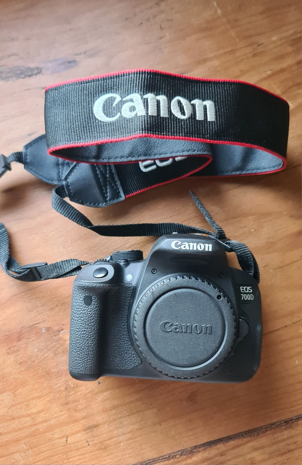 Canon EOS 700D + 18-55mm + 50mm + Ultrawide 10-20 mm