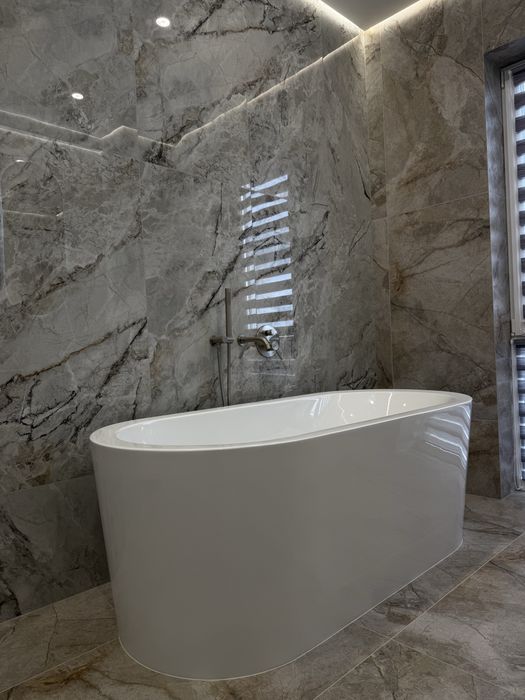 Продаж стильного котеджу з дизайнерським ремонтом 3 кімнати | Камін |