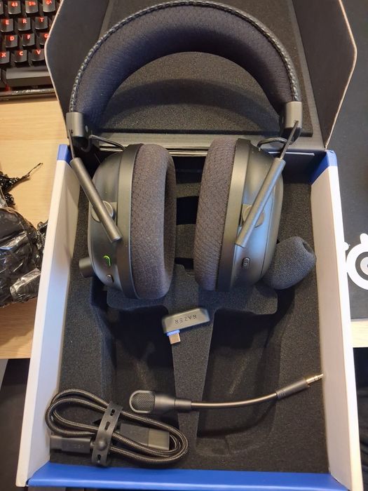 Razer BlackShark V2 Pro – czarne słuchawki bezprzewodowe z gwarancją
