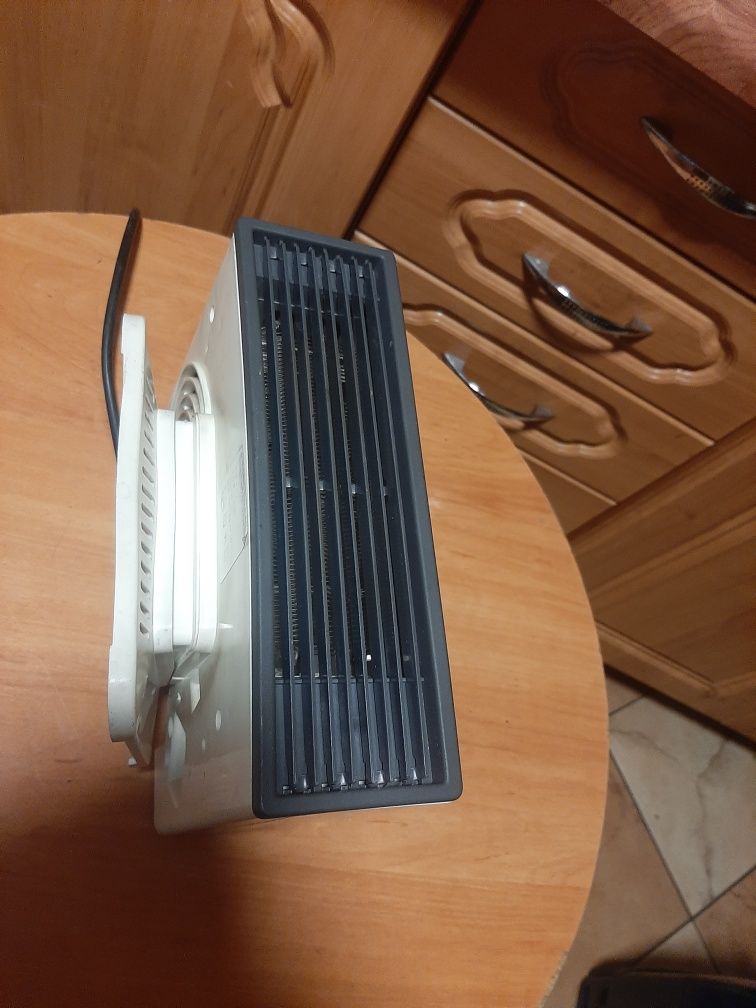 Termowentylator farelka Delonghi plus typ PT-2 moc 2000 watt