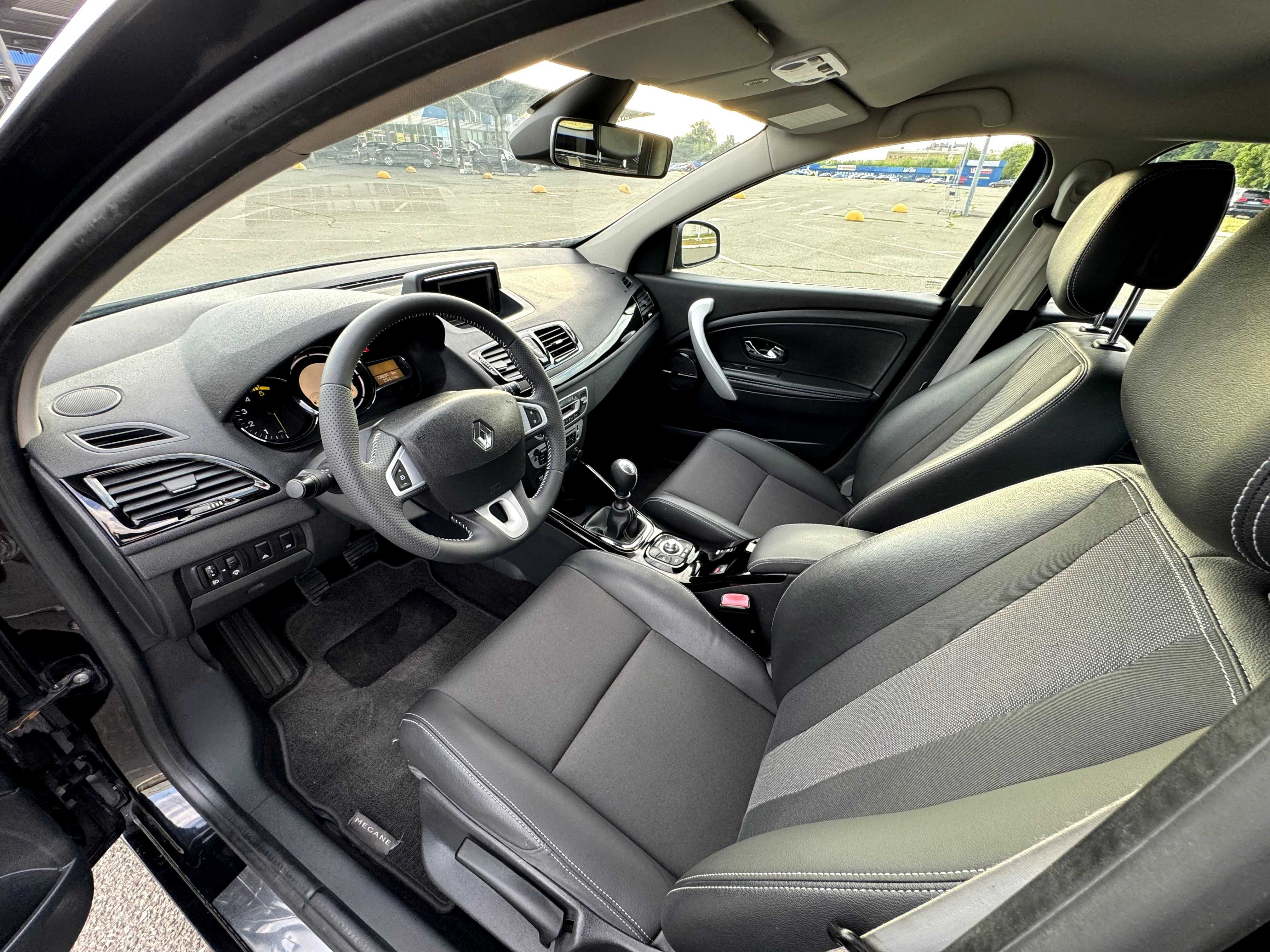 Renault Megane BOSE