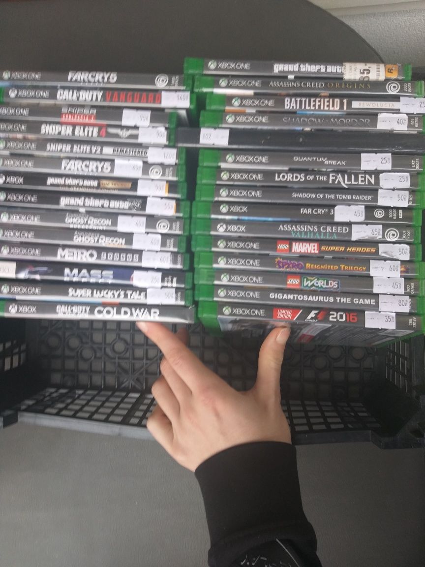 Gry Xbox One Zestaw gry XOne pudełkowe 82 gry AC COD GTA Fifa Lego