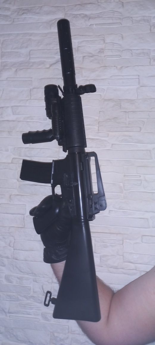 Игрушечный карабин M16A2