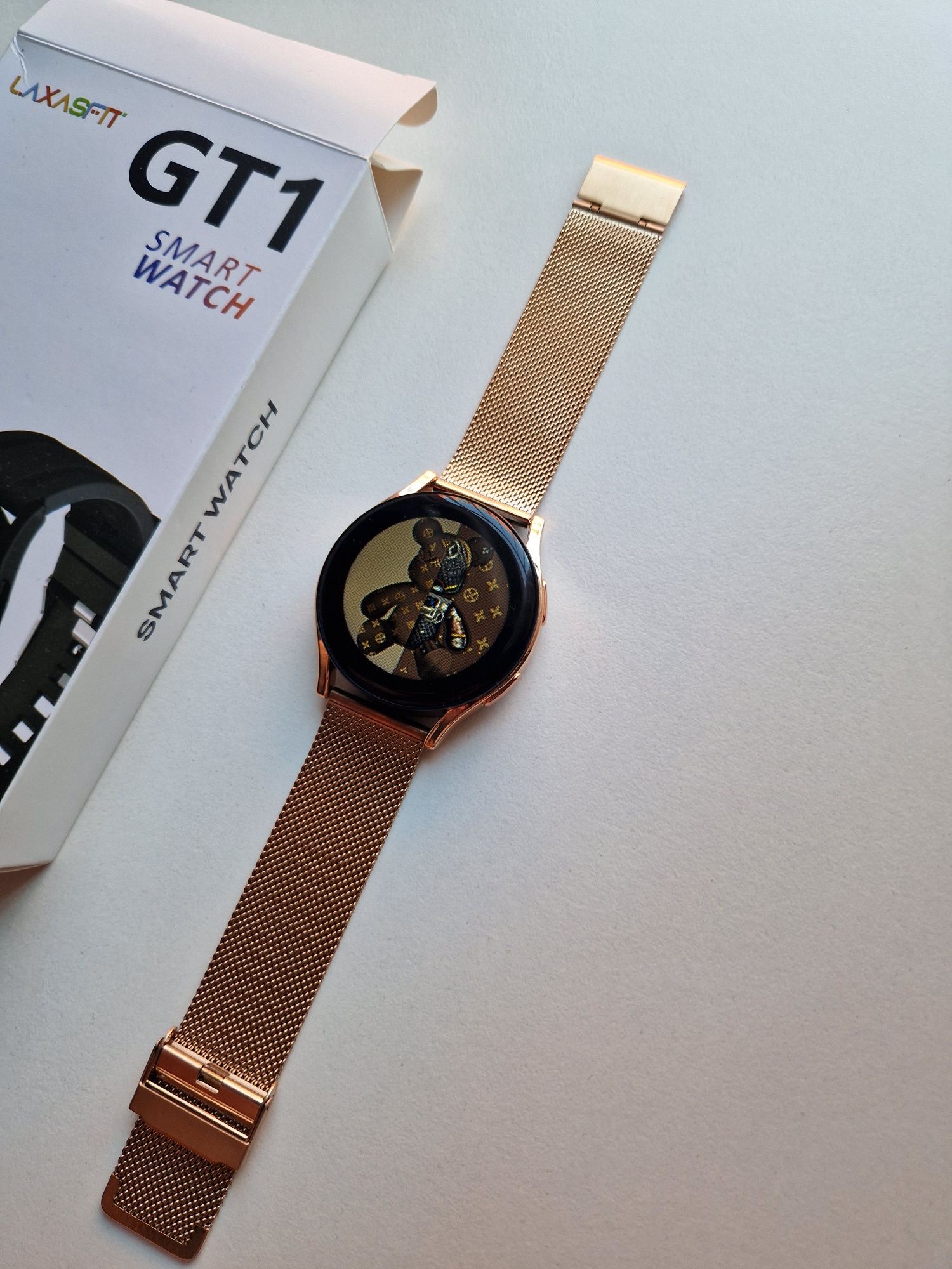 Smartwatch okrągły złoty GT1