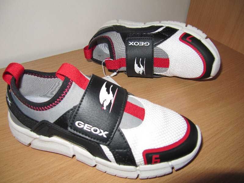 Кроссовки Skechers Nike Geox